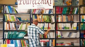 Używane podręczniki wracają do szkół