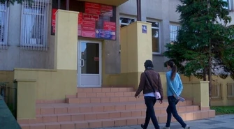 Niepełnosprawni nie mogą wejść do urzędu