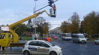 Piotrków: Wreszcie instalują nowe czasomierze