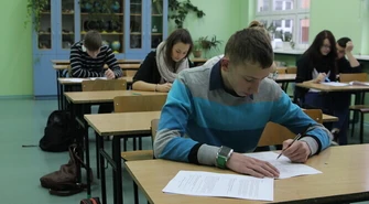 Gimnazjaliści piszą próbne egzaminy