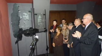 Sala widowiskowa ma już swoich patronów