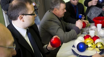 Malowali bombki w naszej redakcji