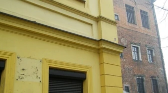 Ukradli tablicę z budynku muzeum