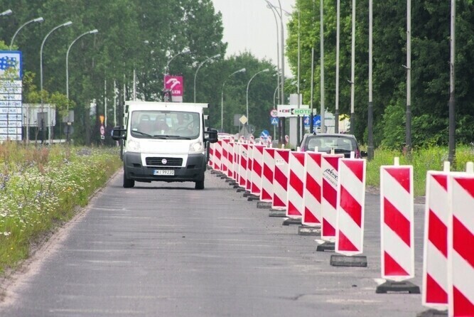 Remonty dróg w 2013 Kropla w morzu potrzeb