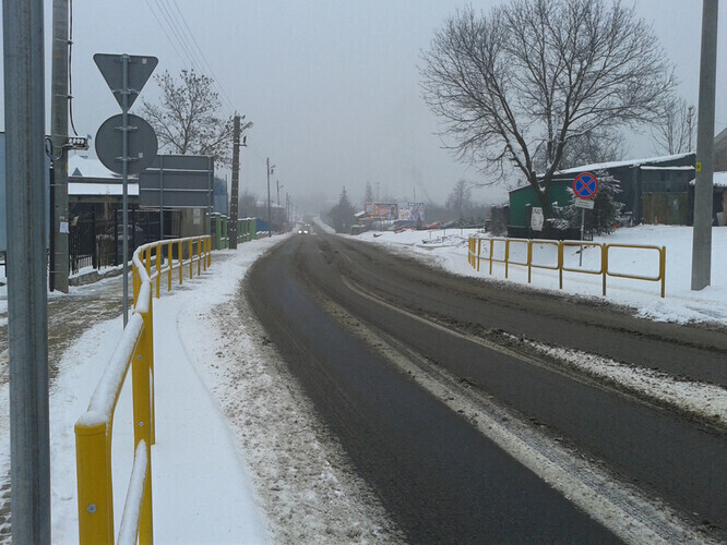 Mieszkańcy narzekają na śnieg w mieście