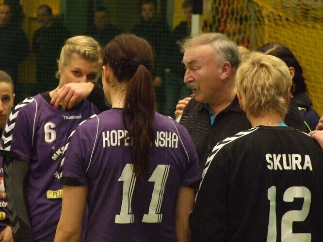 Przespały początek i znów przegrały