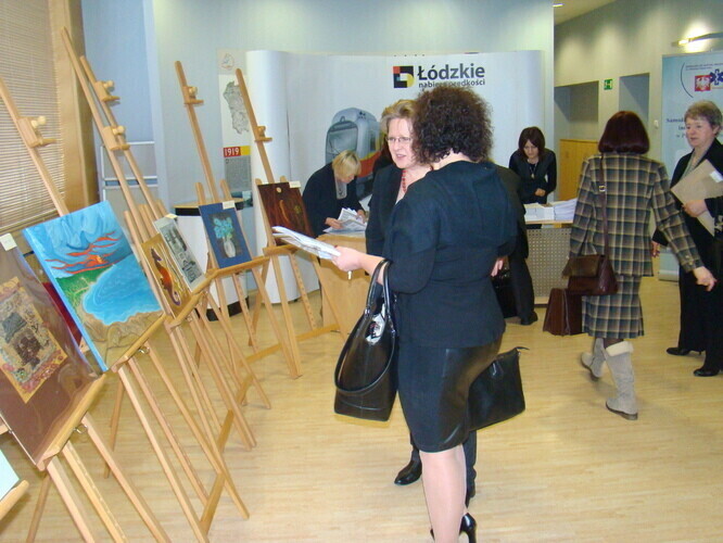 Otrzymali obrazy wykonane przez pacjentów szpitala