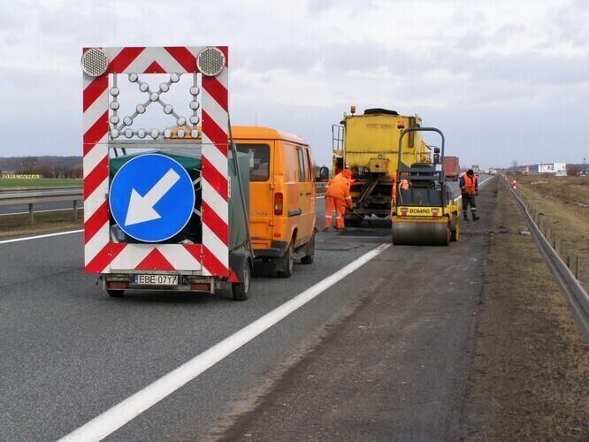 DK1 dziurawa jak ser ponad 70 kolizji na drodze