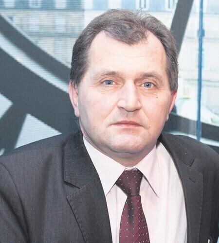 Ręczno Mniejszy dług więcej inwestycji