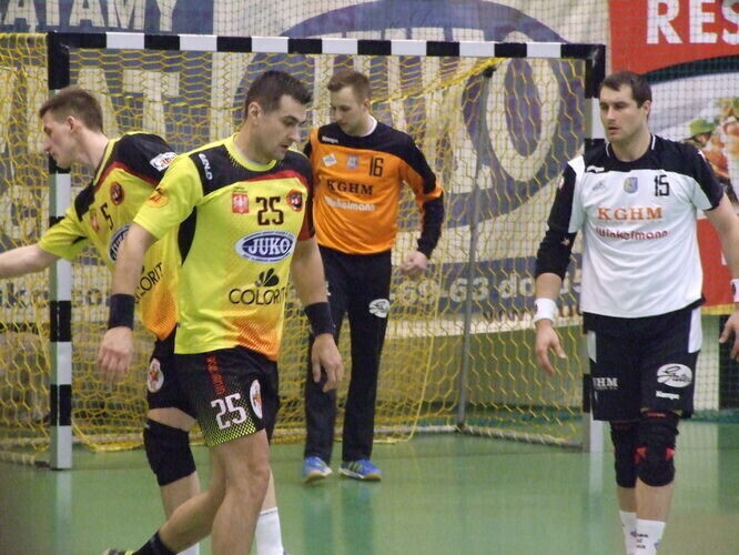 Piotrkowianin zachował szansę na play-off Galeria