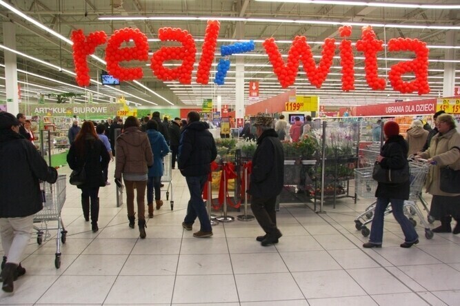 Zdjęcie 1: Hipermarket Real w Piotrkowie otwarty