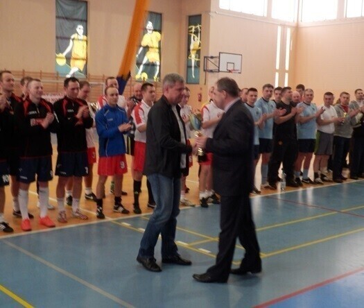 Mundurowi zmierzyli się na boisku