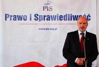 Macierewicz chce powołania międzynarodowej komisji