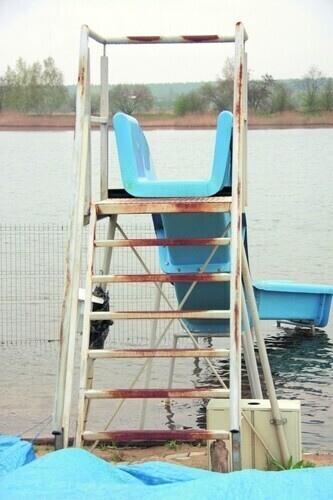 Nowa zjeżdżalnia już zniszczona