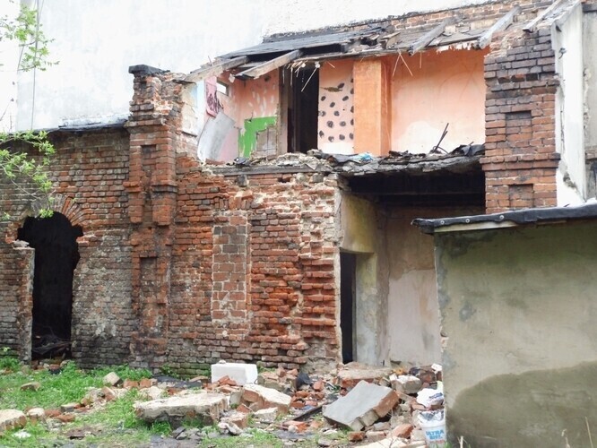 Będą wyburzać rudery