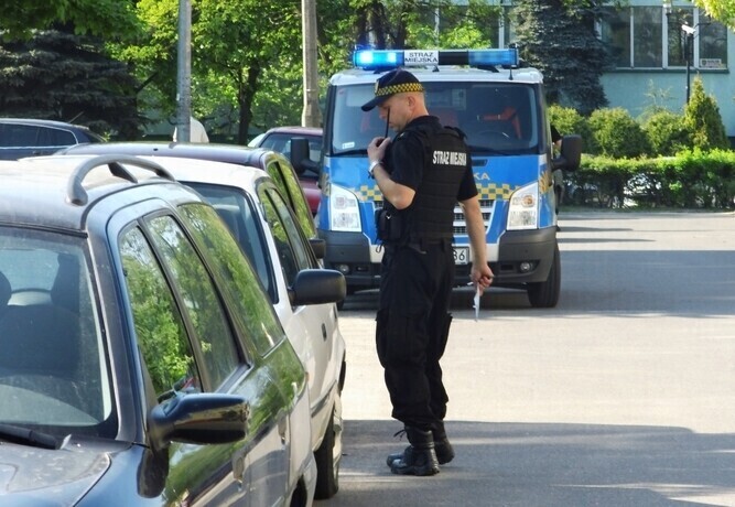 Lawina mandatów za parkowanie przy przychodni