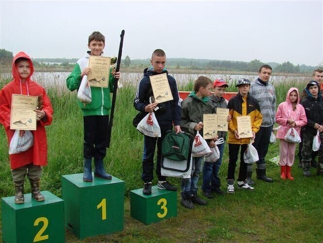 Dzieci wędkowały na Słoneczku