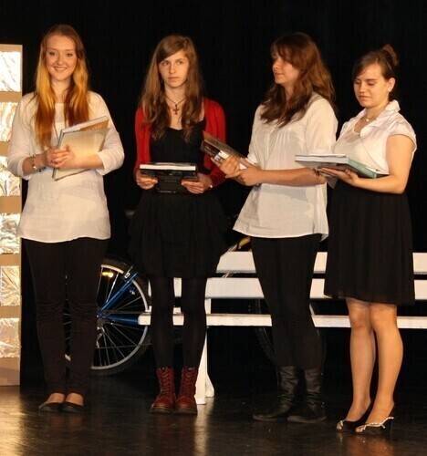 Młodzi bywają jeszcze poetami