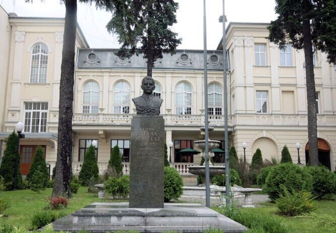 MOK i OSiR zaciskają pasa