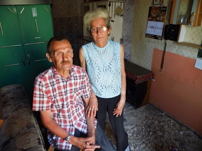 Sufit wali się im na głowę