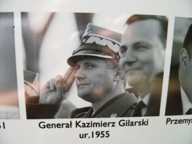 Minister Sikorski kolejną ofiarą katastrofy