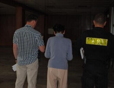 Z nożem rzuciła się na męża