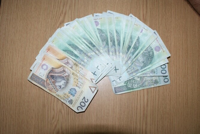 Dobroduszny złodziej zostawił 100 zł z łupu