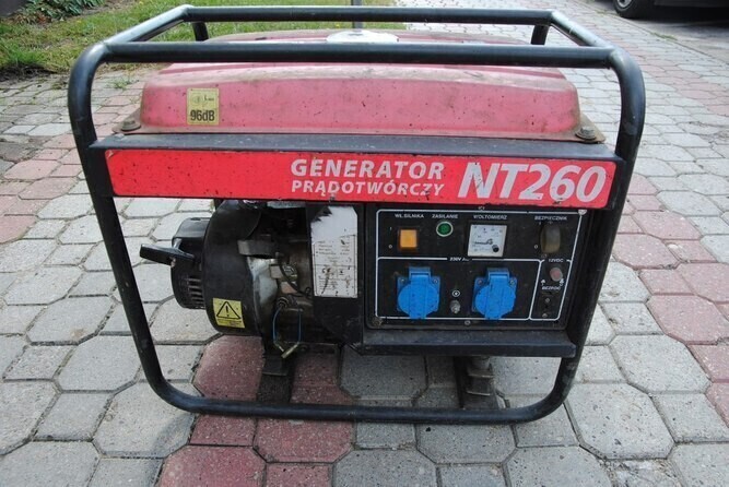 Najpierw upili a potem okradli