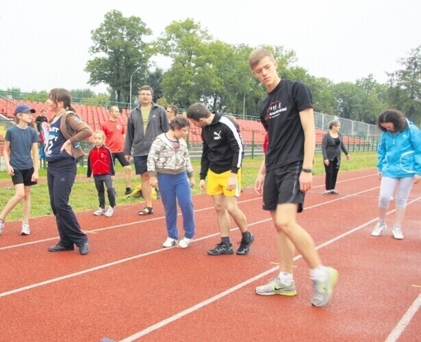 Biegają z niepełnosprawnymi bo lubią