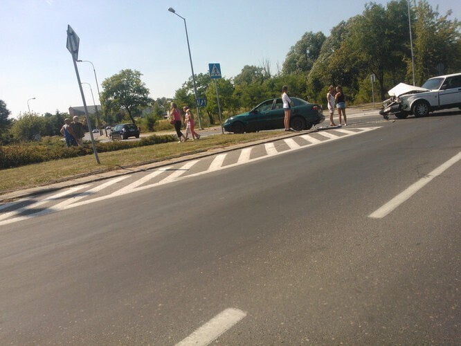 Nie ustąpiła pierwszeństwa