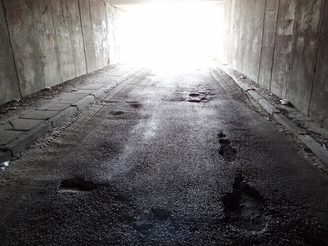 Kto powinien wyremontować tę drogę