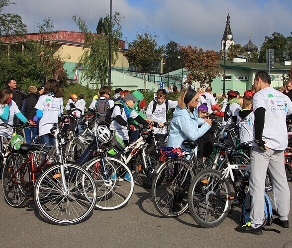 Kilkaset osób wyruszyło na rajd
