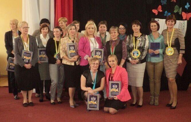 Dla pani dyrektor Order Oczu Dookoła Głowy