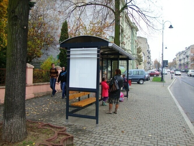 Nowe wiaty są za szerokie