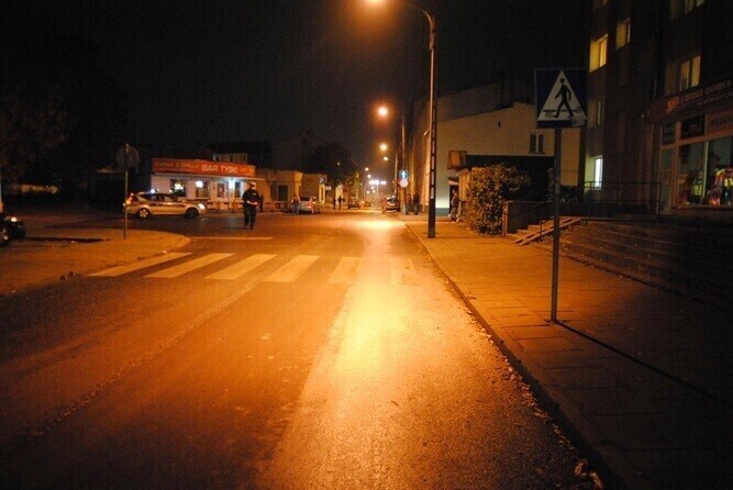 Potrącony 36-latek trafił do szpitala