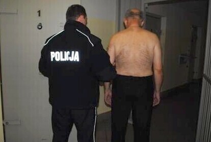 Ugodził matkę nożem. 90-latka nie żyje