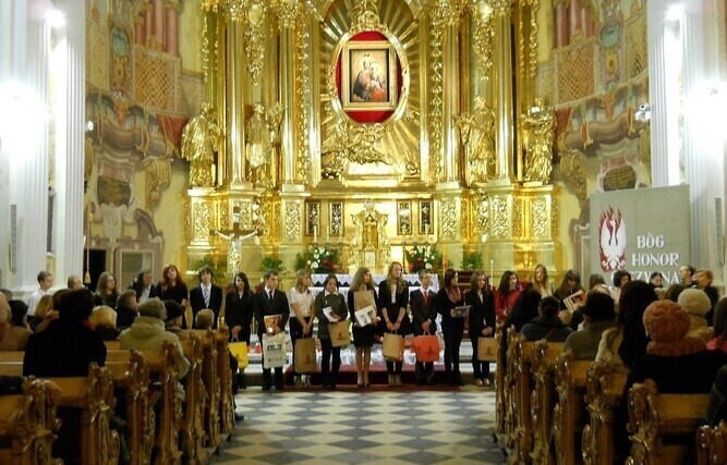 Młodzież dla Niepodległej