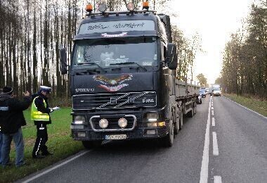 TIR potrącił rowerzystę