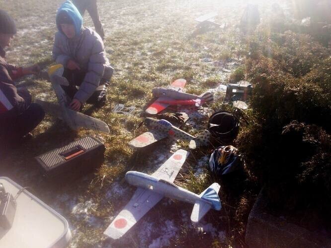 Mikołajkowe Zawody na piotrkowskim lotnisku