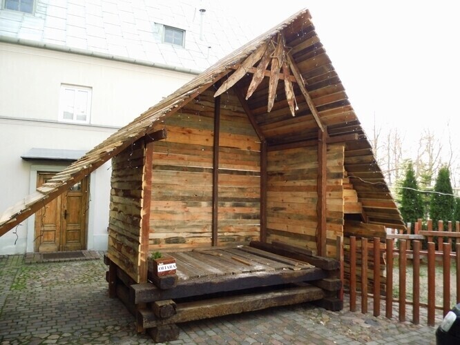 Kolejarze przygotowują świąteczne szopki