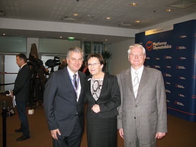 Grabarczyk i Biernat w nowym zarządzie PO