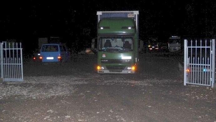 Zawracał ciężarówką – śmiertelnie potrącił człowieka