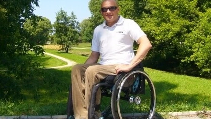 Na wózkach zdobędą Górę Kamieńsk