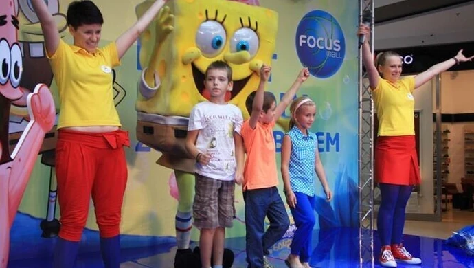 Bawili się z Kanciastoportym 