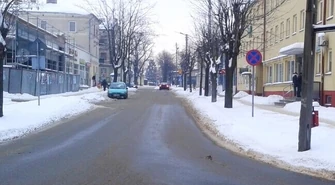 Jest parkomat, ale jest też zakaz zatrzymywania