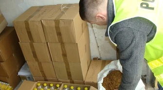 W samochodzie miał alkohol i tytoń bez akcyzy