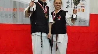 Pięć medali piotrkowskich karateków