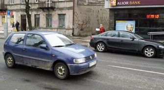 Wyjazd z tego parkingu jest bardzo niebezpieczny