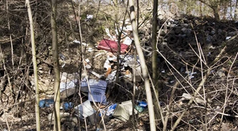 Śmieci witają wjeżdżających do Piotrkowa