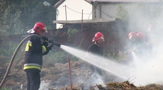 Rozpoczął się sezon na wypalanie traw